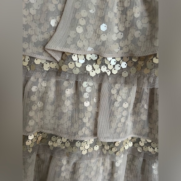 BCBG strapless gold short dress- size 6p- worn once - Picture 3 of 5